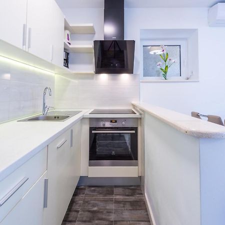 Apartments Lucija دوبروفينك الغرفة الصورة